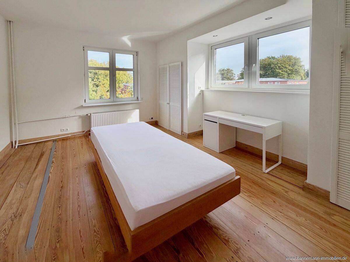 Frisch renoviertes und möbliertes Zimmer in Tibargnähe, 22453 Hamburg (Eimsbüttel Fuhlsbüttel Groß Borstel Niendorf)