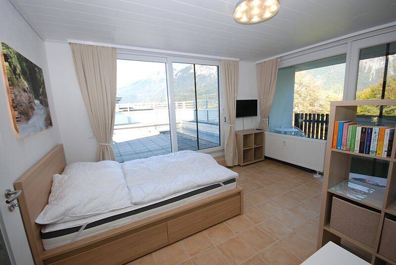 Möblierte Einraumwohnung mit großzügiger Dachterrasse, 83435 Bad Reichenhall