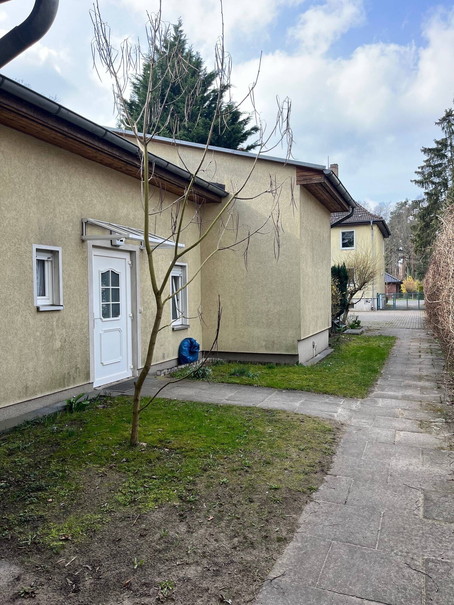 100 m² großes Reihenhaus in Falkensee, nahe Potsdam + Berlin, ruhige Siedlungslage, Einfamilienhaus, 14612 Falkensee