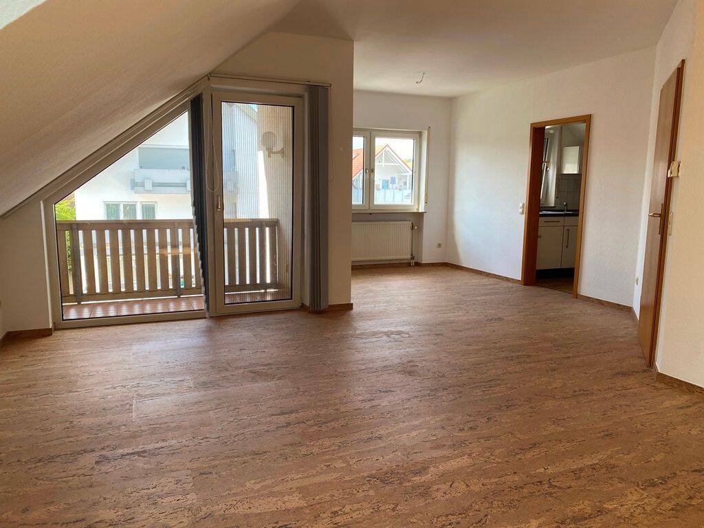 Helle und freundliche Zwei-Zimmer-Wohnung in Elsenfeld, 63820 Elsenfeld