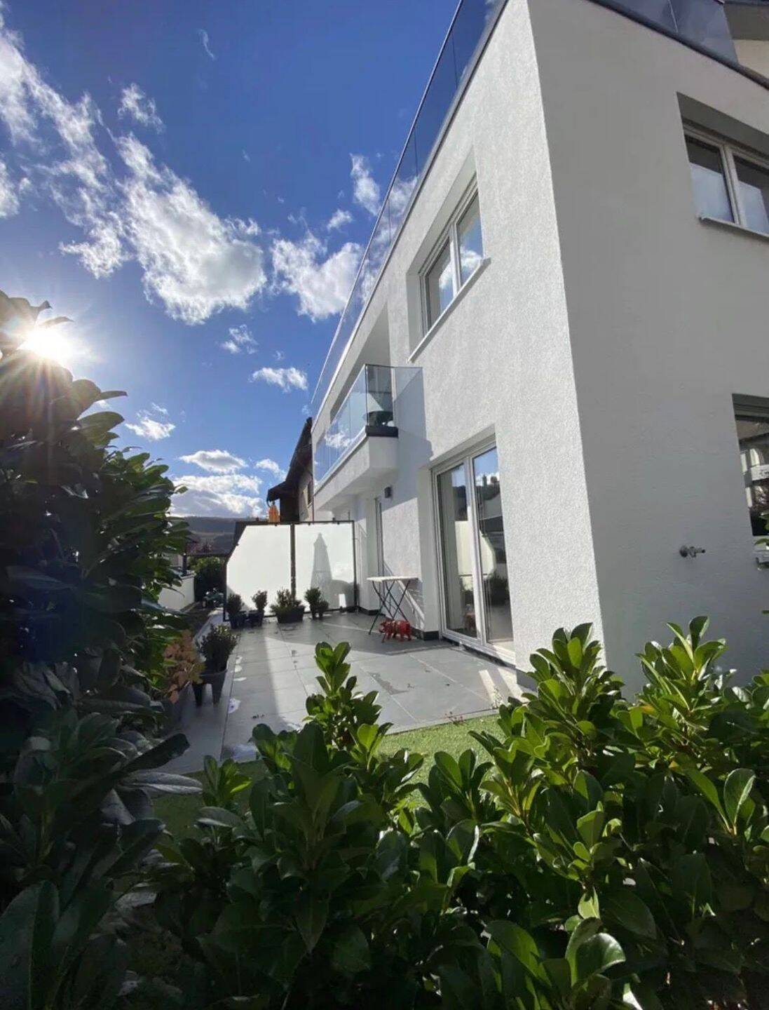 Stilvolle, lichtdurchflutete 2-Zimmer-Wohnung mit Terrasse und hochwertiger Einbauküche, 73333 Gingen an der Fils