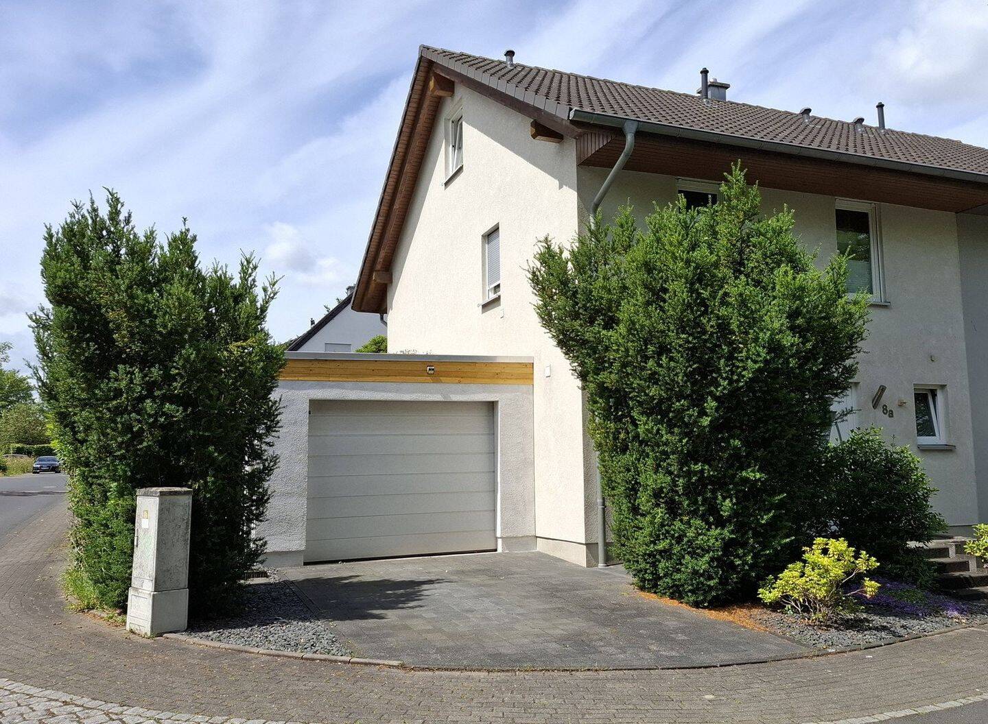 gepflegte Doppelhaushälfte mit Garten in Brühl-Eckdorf (provisionsfrei), 50321 Brühl