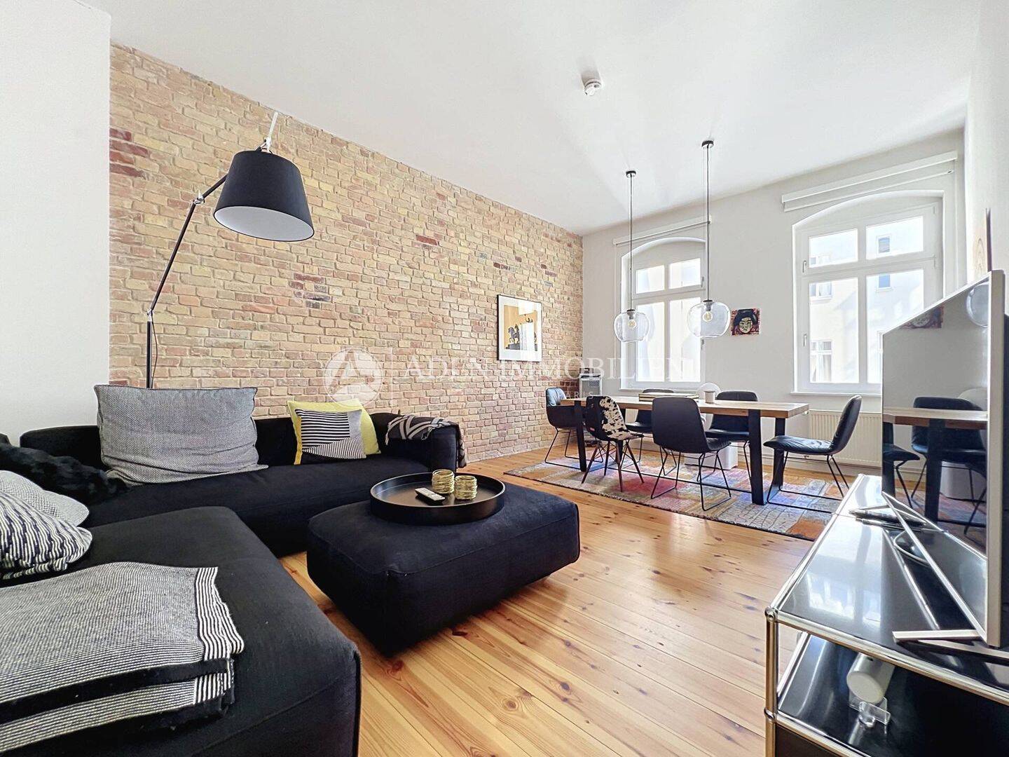Altbaucharme trifft modernen Wohnkomfort – helle 2-Zimmer-Wohnung im 3. OG, 10247 Berlin (Friedrichshain-Kreuzberg Friedrichshain Prenzlauer Berg)