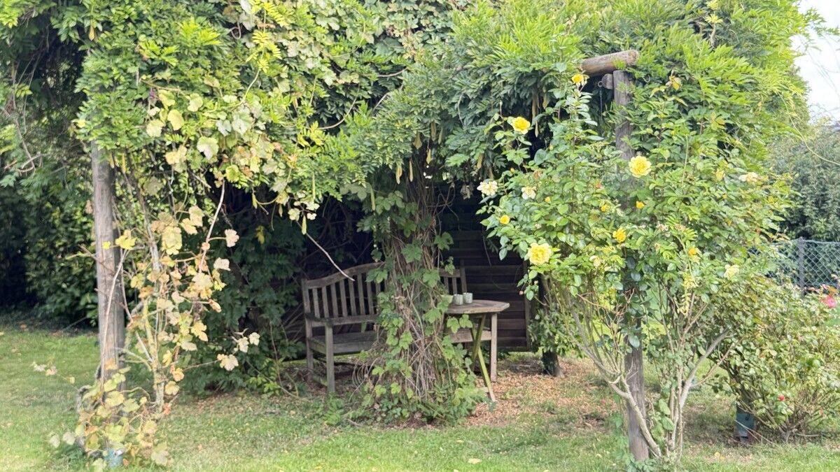 Grüne Oase- Kleines, gemütliches Einfamilienhaus im Soester Norden auf 1025 m² Grundstück!, 59494 Soest