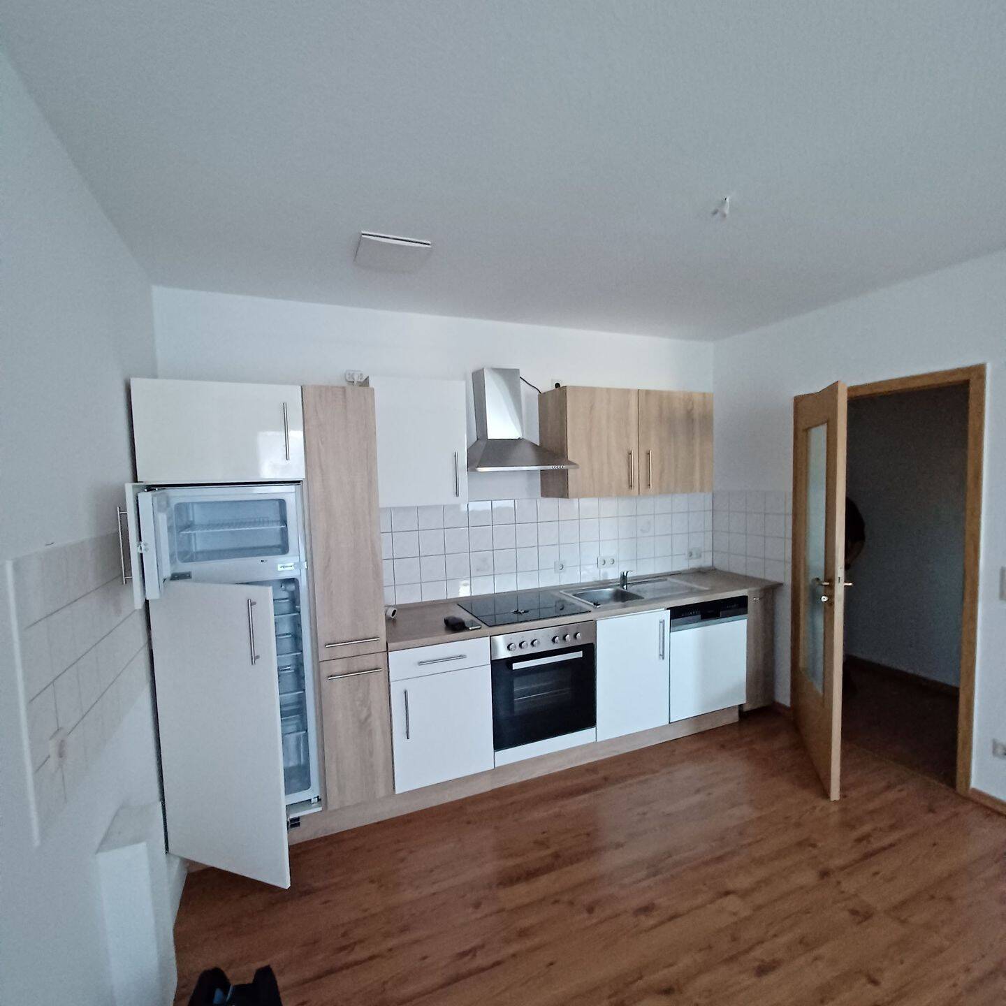 Geräumige helle 2 Raum Wohnung mit Einbauküche und Balkon in Kirchberg / Saupersdorf zu vermieten, 8107 Kirchberg