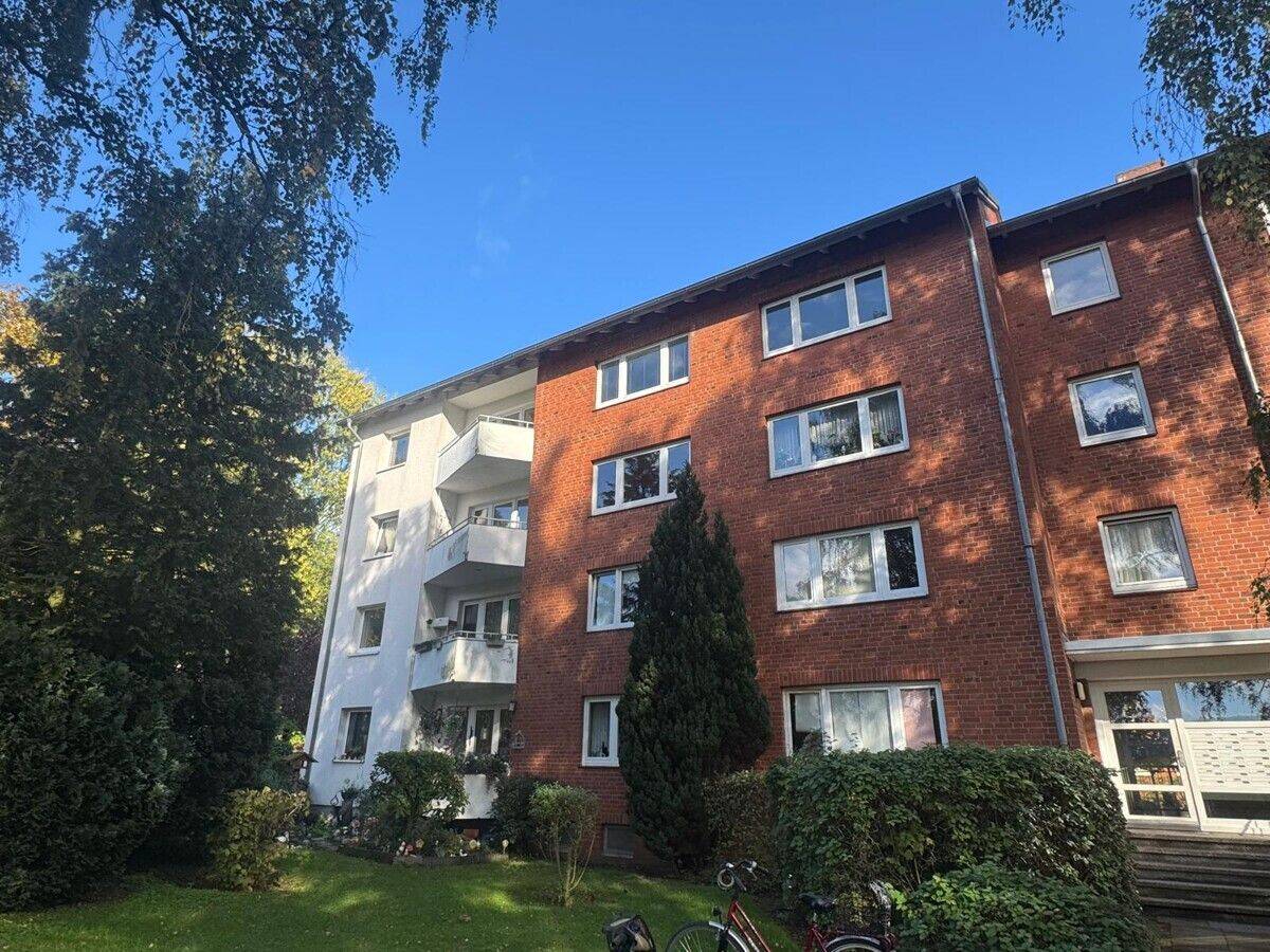 Helle 2,5 Zimmer-Eigentumswohnung mit Balkon in 23569 Lübeck-Kücknitz, 23569 Lübeck (Kücknitz Travemünde)