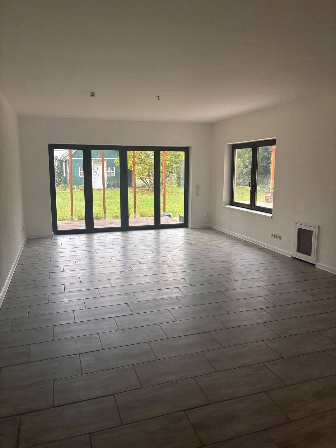 Großzügige 3-Zimmer-Wohnung mit Fußbodenheizung, EBK & XL-Garage in Hemmingen, 30966 Hemmingen