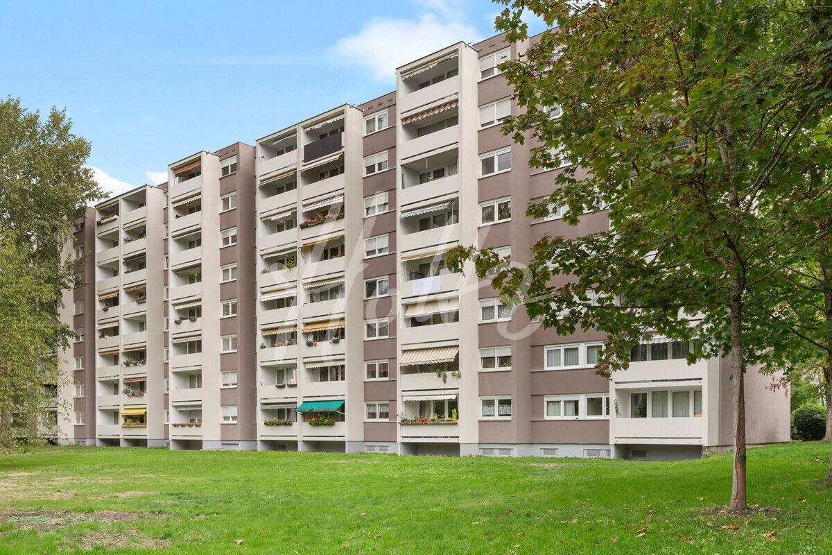FR-Landwasser: selbst einziehen oder vermieten 3-Zimmer im Grünen mit Balkon, Aufzug und Stellplatz!, 79110 Freiburg im Breisgau (Betzenhausen Brühl Landwasser Lehen Mooswald)