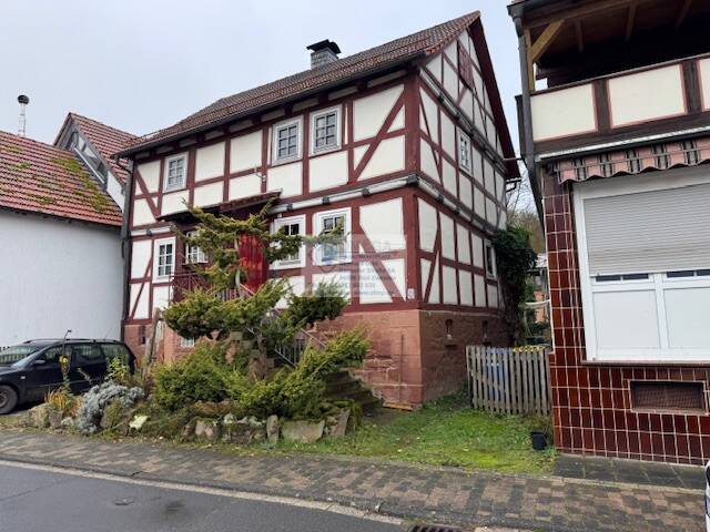 Kleines vermietetes denkmalgeschütztes Fachwerkhaus, 34596 Bad Zwesten