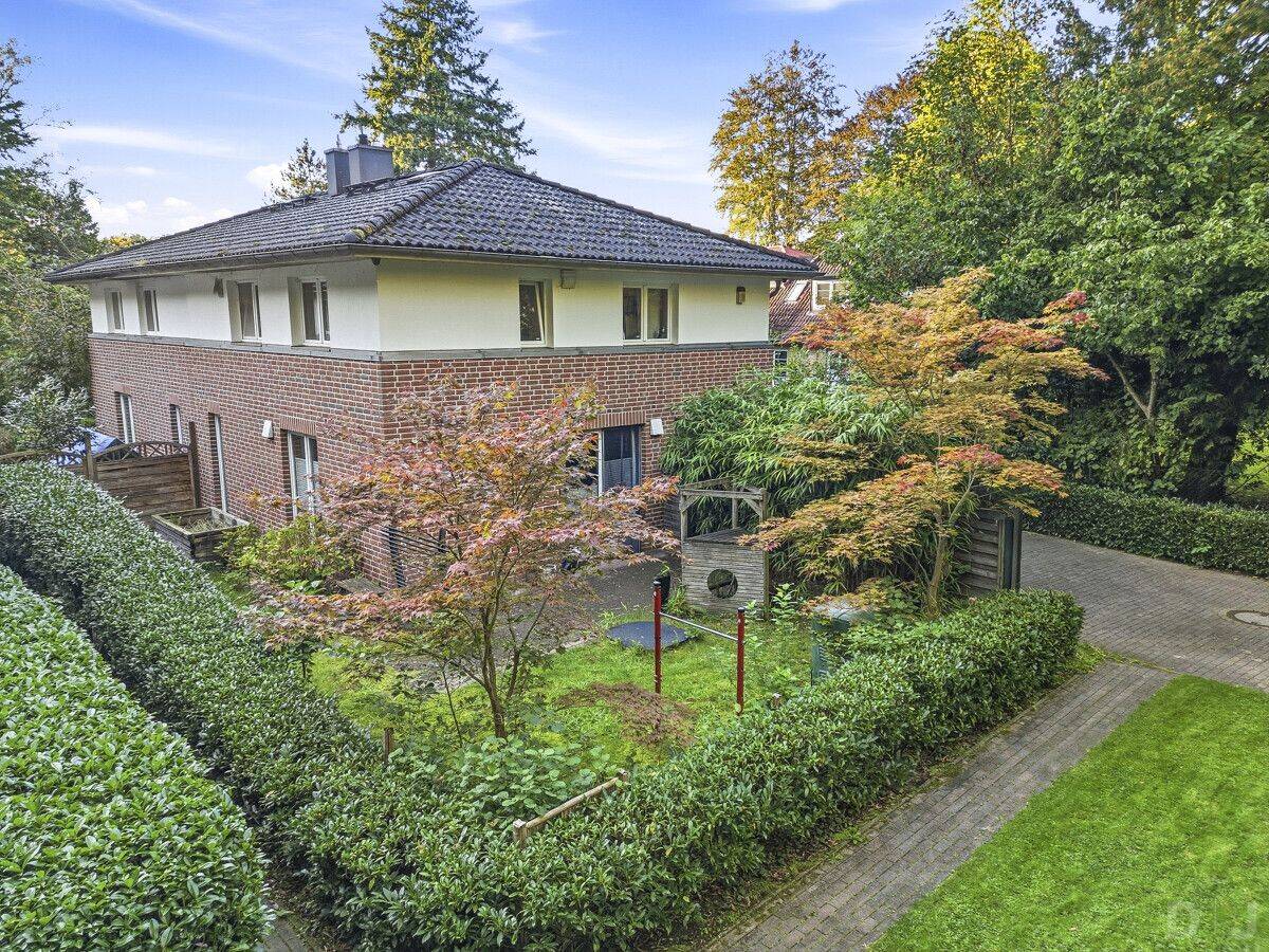Langfristiges Immobilieninvestment in Ohlstedt. Doppelhaushälfte mit Wohnrecht., 22397 Hamburg (Wandsbek Duvenstedt Lemsahl-Mellingstedt Wohldorf-Ohlstedt)