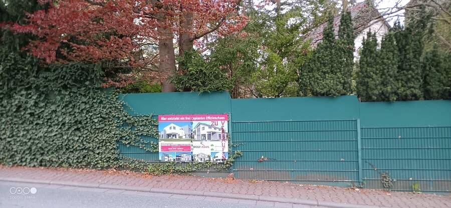 Baugrundstück mit Baugenehmigung großer Garten in bester Lage Zentral in Usingen gelegen, 61250 Usingen