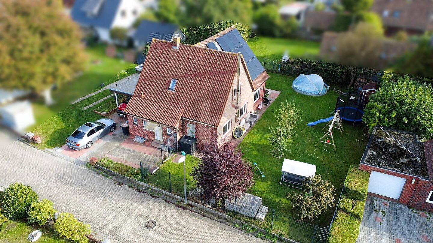 FAMILIENGLÜCK MIT POOL UND KAMINFEUER, 26316 Varel