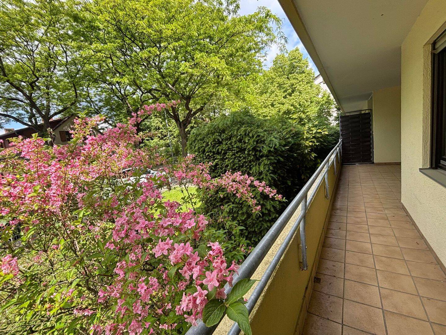 Zwei-Zimmerwohnung mit zwei Balkonen in Weinheim!, 69469 Weinheim