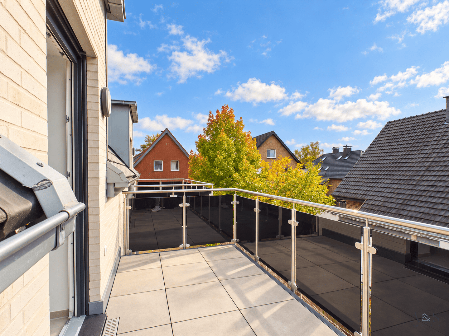 WOHNEN AUF ZWEI EBENEN – EXKLUSIVE MAISONETTE IN BELIEBTER LAGE VON GÜTERSLOH, 33335 Gütersloh