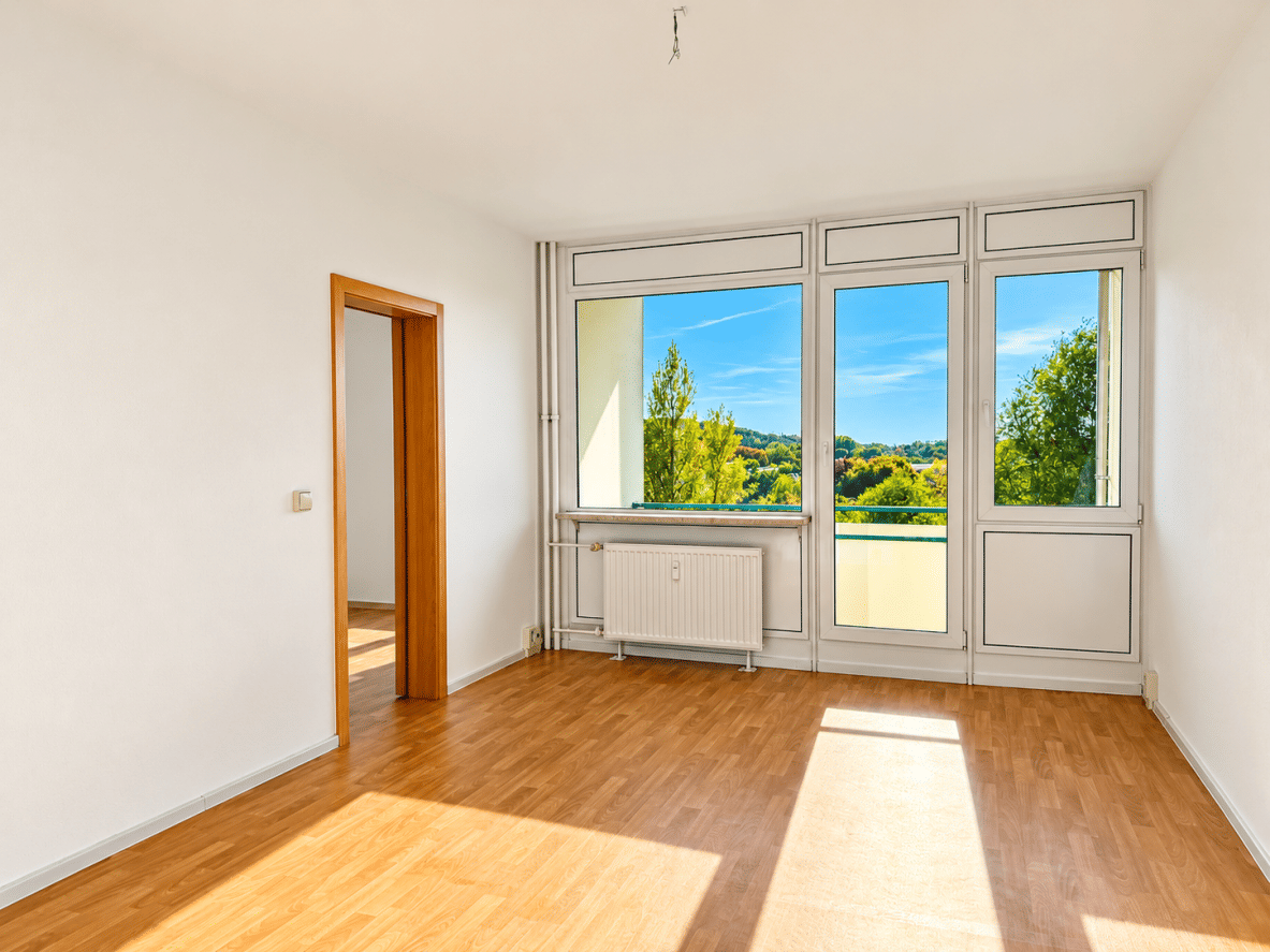 *** sanierte & bezugsfreie 3 Zimmerwohnung mit TOP Infrastruktur und Naturblick ***, 12619 Berlin (Marzahn-Hellersdorf Hellersdorf Kaulsdorf)