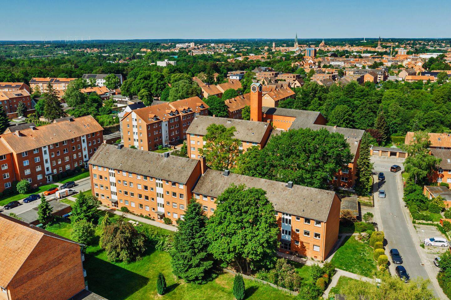 Modernisieren, einziehen, wohlfühlen – Erdgeschosswohnung mit Loggia und vielen Möglichkeiten, 21337 Lüneburg