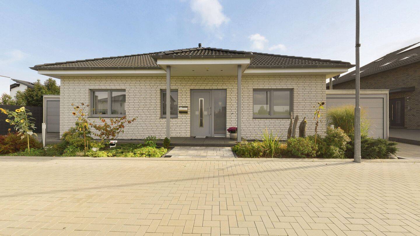 Modernes Wohnen, gehobene Ausstattung und ein schöner Außenbereich, 41812 Erkelenz