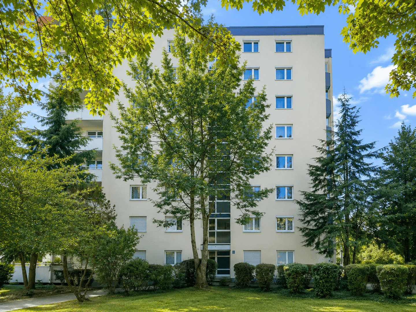 Schöne, helle 3-Zimmer-Wohnung mit Balkon in Großhadern, 81375 München (Hadern)