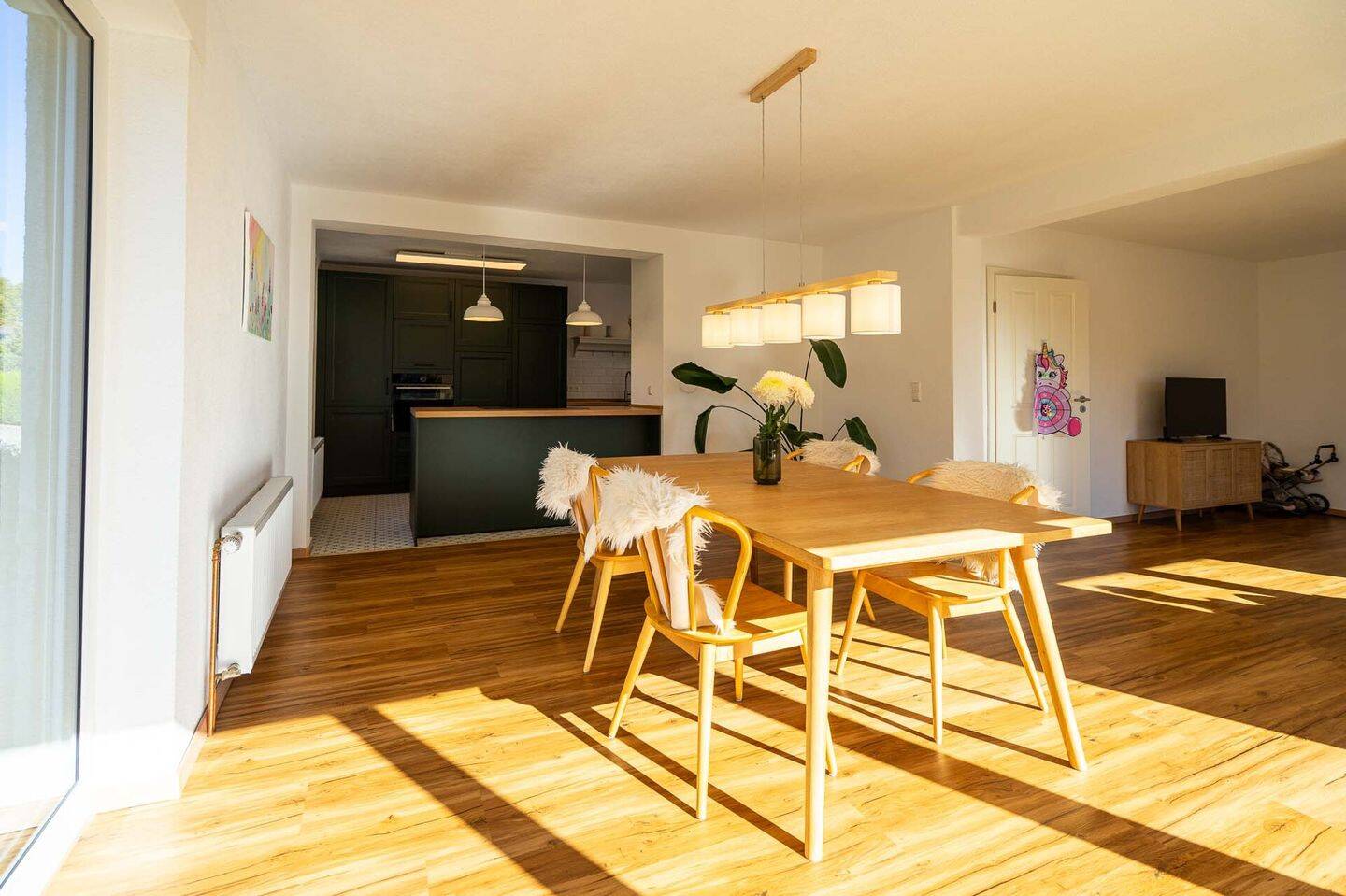 Einziehen und wohlfühlen – umfangreich modernisiertes Einfamilienhaus mit großem Grundstück, 72535 Heroldstatt
