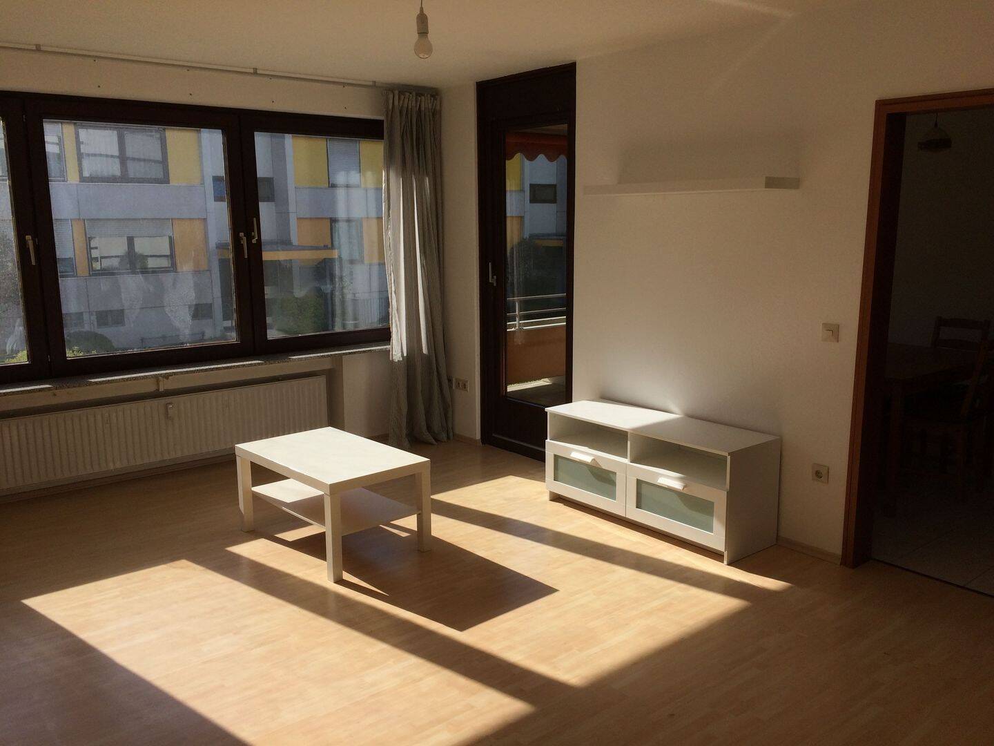 Helle, freundliche 2,5 Zimmer-Wohnung zu vermieten, 71642 Ludwigsburg