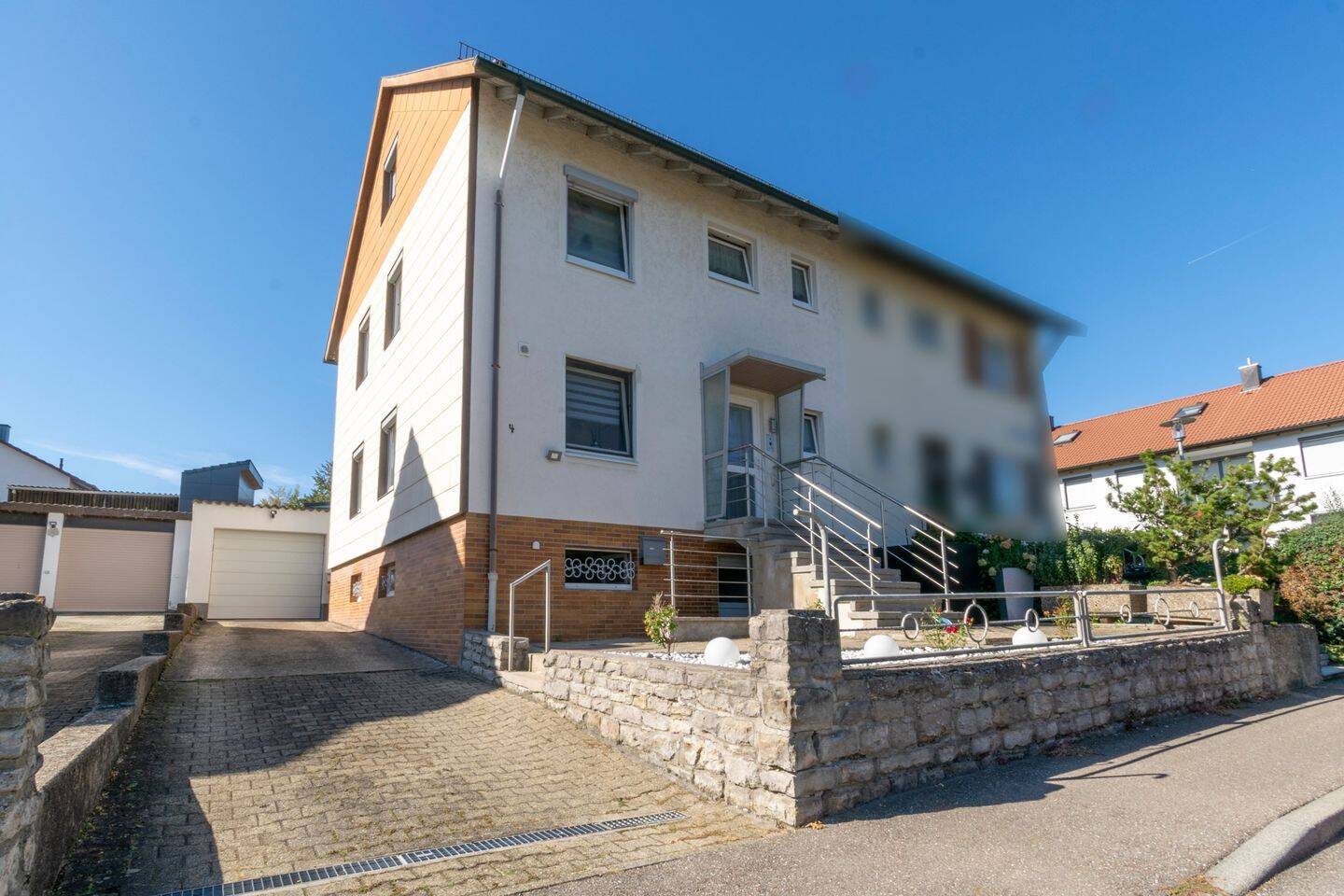 Familienfreundliche Doppelhaushälfte in beliebtem Wohngebiet von Pfedelbach, 74629 Pfedelbach