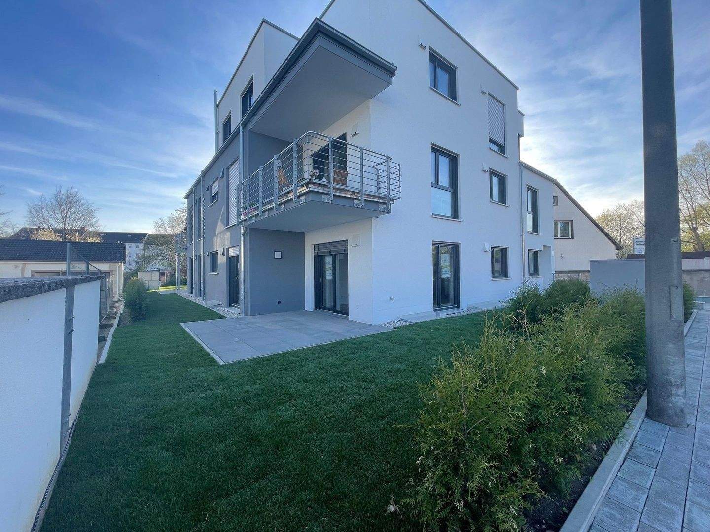 LUXURIÖSER NEUBAU – BESTLAGE LAUFAMHOLZ, 90482 Nürnberg (Freiland Laufamholz Mögeldorf Rehhof Unterbürg)