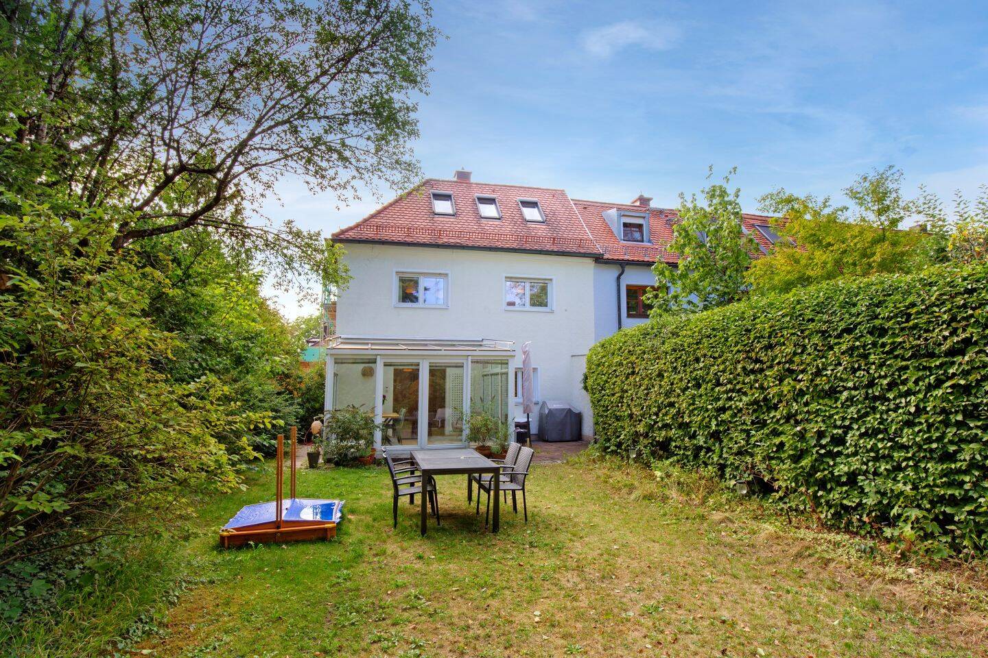 Gepflegtes Altbau-Quattrohaus in Toplage von München-Harlaching, 81545 München (Untergiesing-Harlaching)