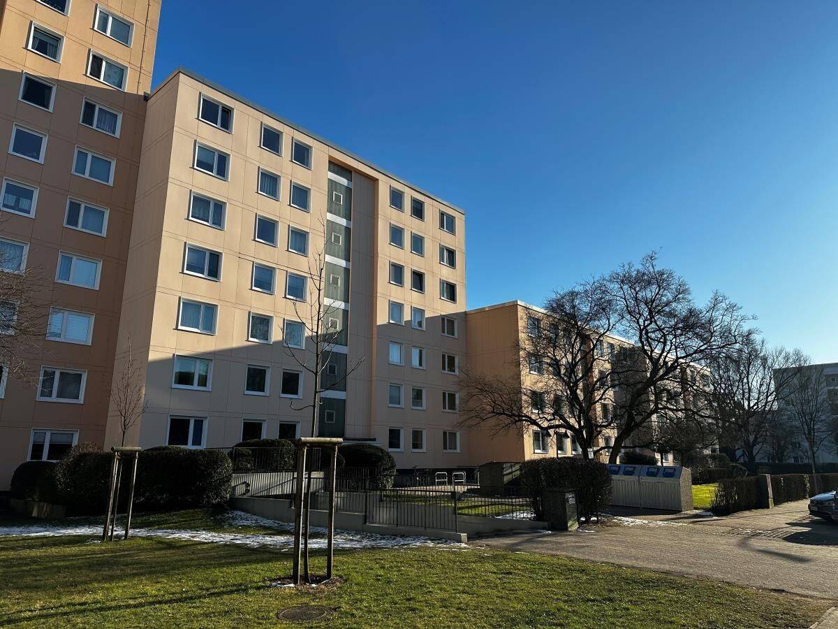 Frisch modernisierte 5-Zimmer-Wohnung, 22309 Hamburg (Hamburg-Nord Barmbek-Nord Bramfeld Ohlsdorf Steilshoop)