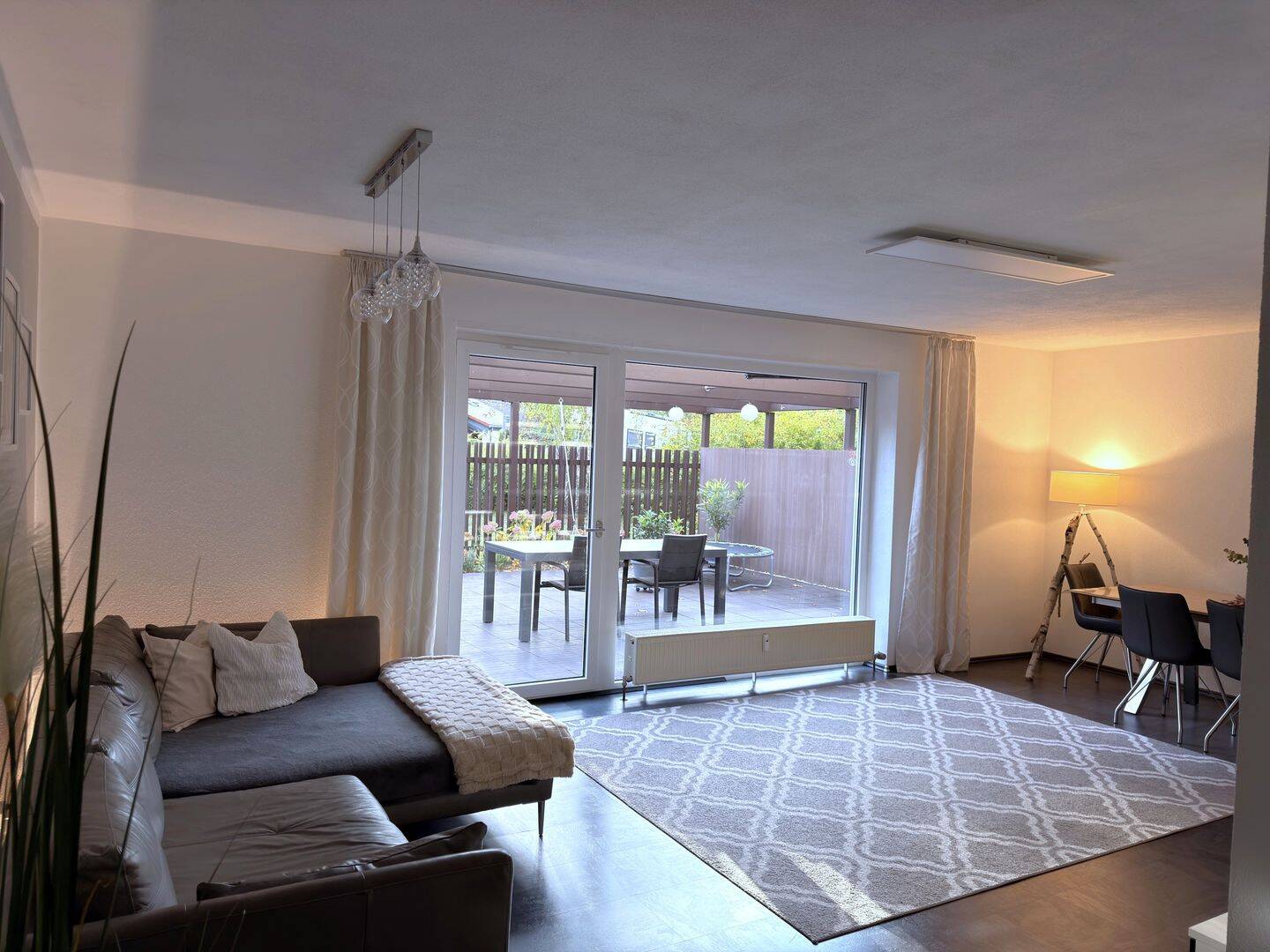 Seltenes Wohnglück in Langwasser – großzügige 3-Zimmer-Wohnung mit Traumterrasse in parkähnlicher Umgebung, 90473 Nürnberg (Langwasser)
