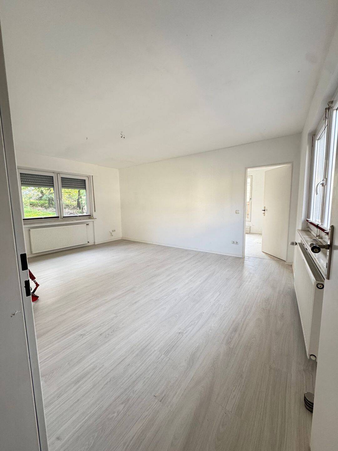 Frisch renoviertes Einfamilienhaus mit großem Balkon in Laubach-Wetterfeld, 35321 Laubach