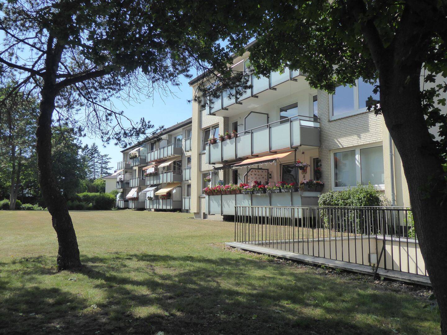 Trendige 2 Zimmer Whg. mit einem schönen sonnigen Balkon in Norderstedt-Glashütte zu vermieten!!, 22851 Norderstedt