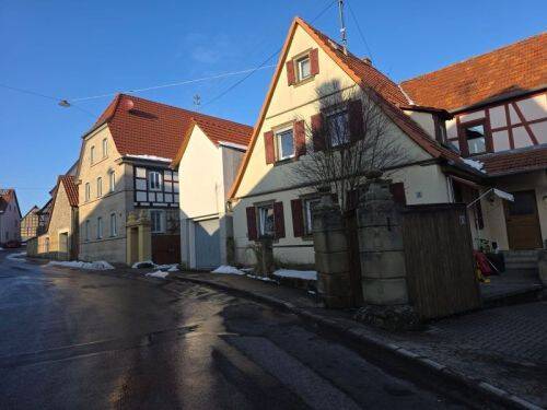 Einfamilienhaus mit Anbau, Garagenhaus und Halle in 97461 Hofheim-Rügheim (10630), 97461 Hofheim i. UFr.