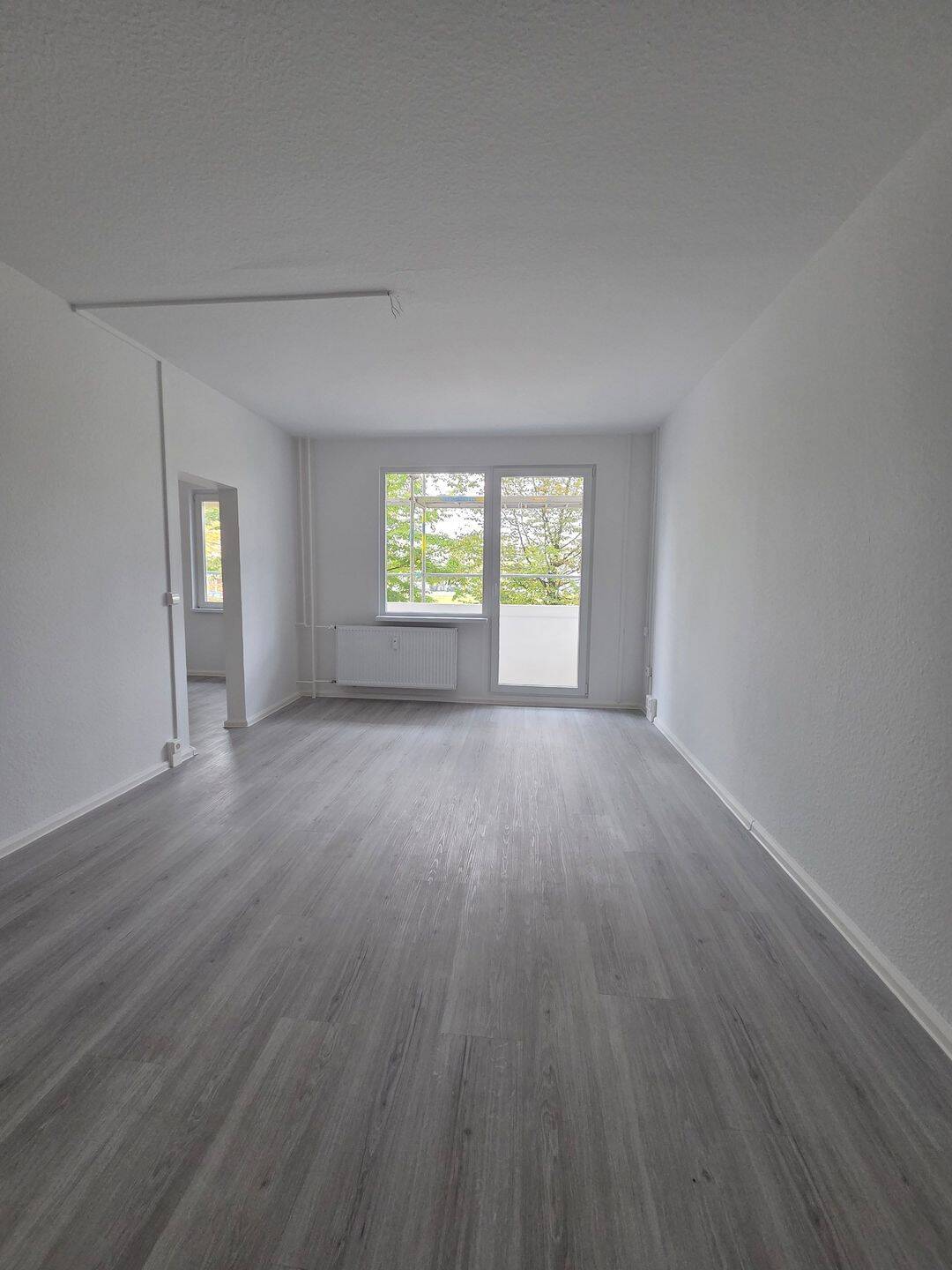 Helle 2-Zimmer-Wohnung mit Balkon in Schwerin, 19061 Schwerin