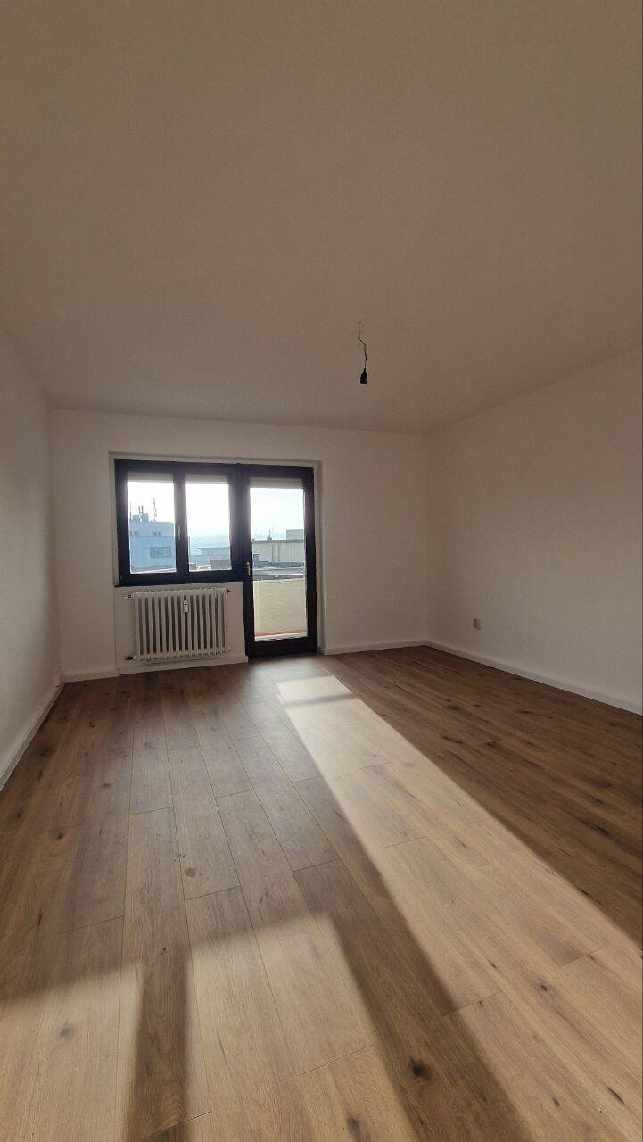 Stadtflair und Komfort: 3-Zimmer-Wohnung in der Pforzheimer City, 75172 Pforzheim (Brötzingen Innenstadt Südweststadt Weststadt)