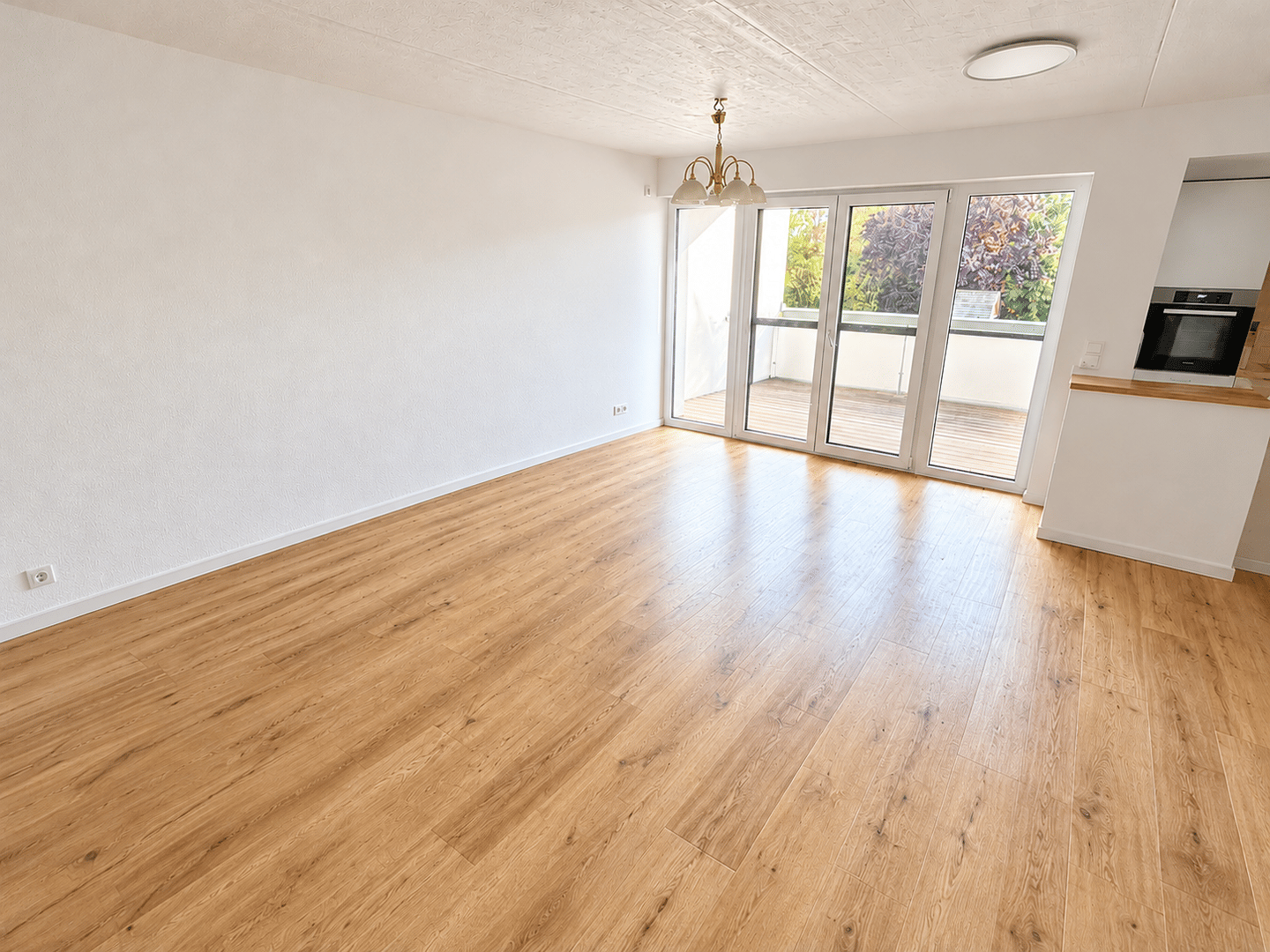 Moderne 3,5 Zimmer Whng., neuwertig, KfW 40, geringe Nebenkosten, 86438 Kissing