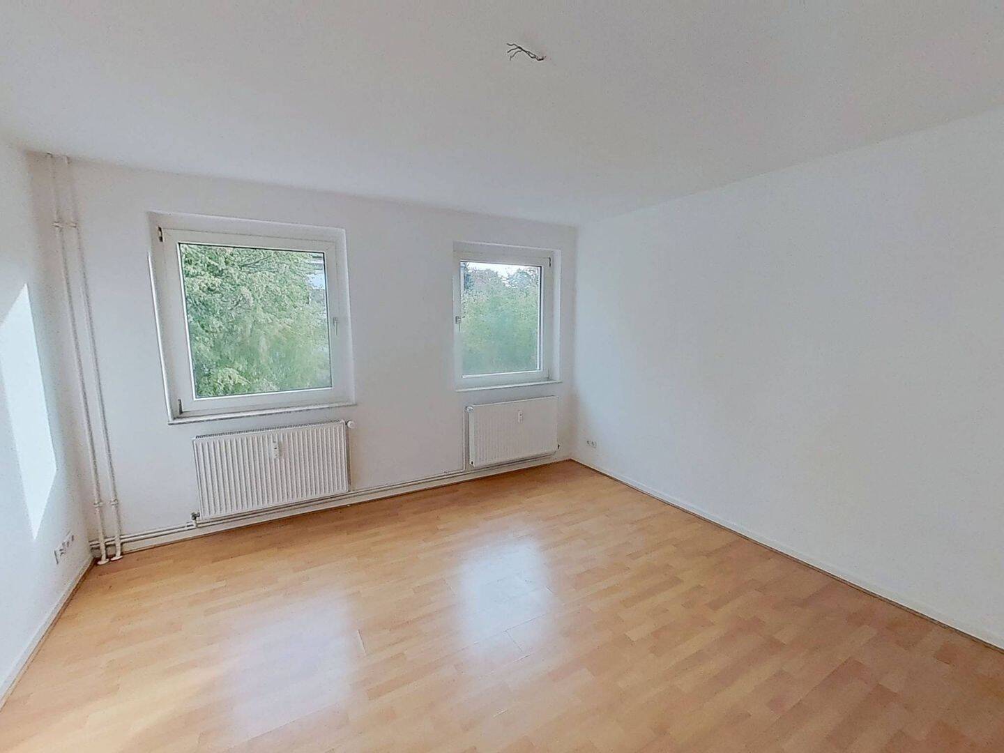 Minden-Dankersen: 3.-Zi.-Whg. mit großer Küche und Wannenbad, 32423 Minden