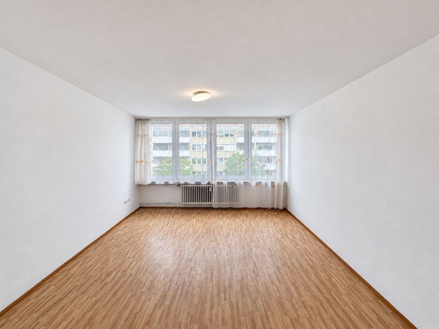 Helle 1-Zimmer-Appartments in Nürnberg TOP Lage, 90409 Nürnberg (Großreuth h. d. Veste Gärten h. d. Veste Maxfeld Schoppershof)