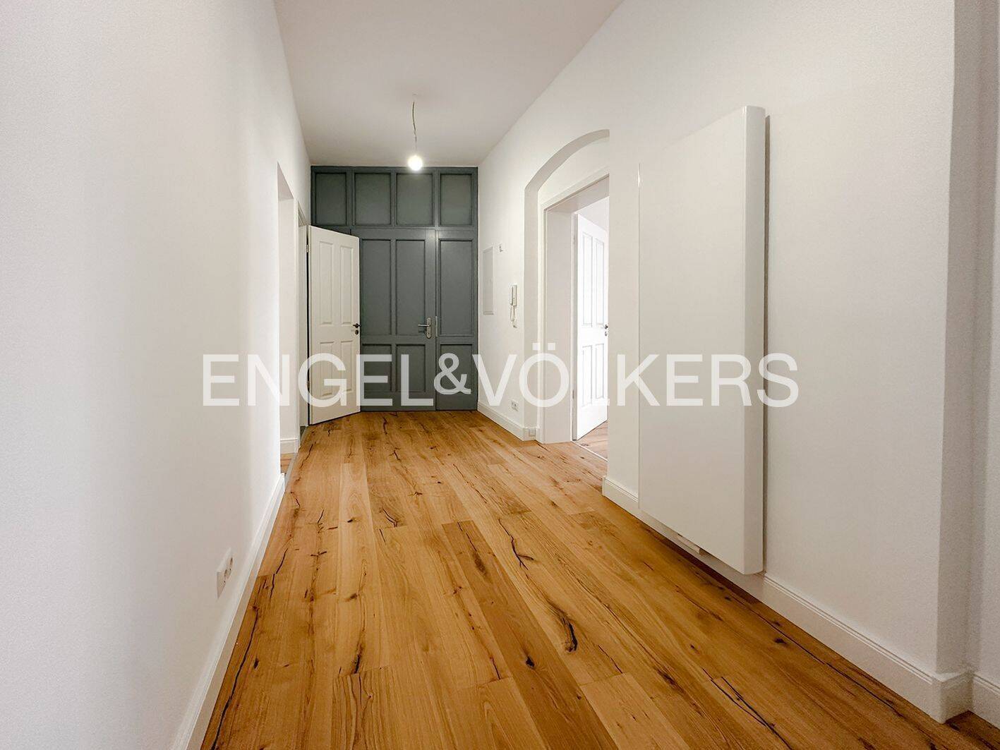 Nagelneu sanierte  Erdgeschosswohnung mit Balkon und Gemeinschaftsgarten Nähe Stadtpark, 99099 Erfurt