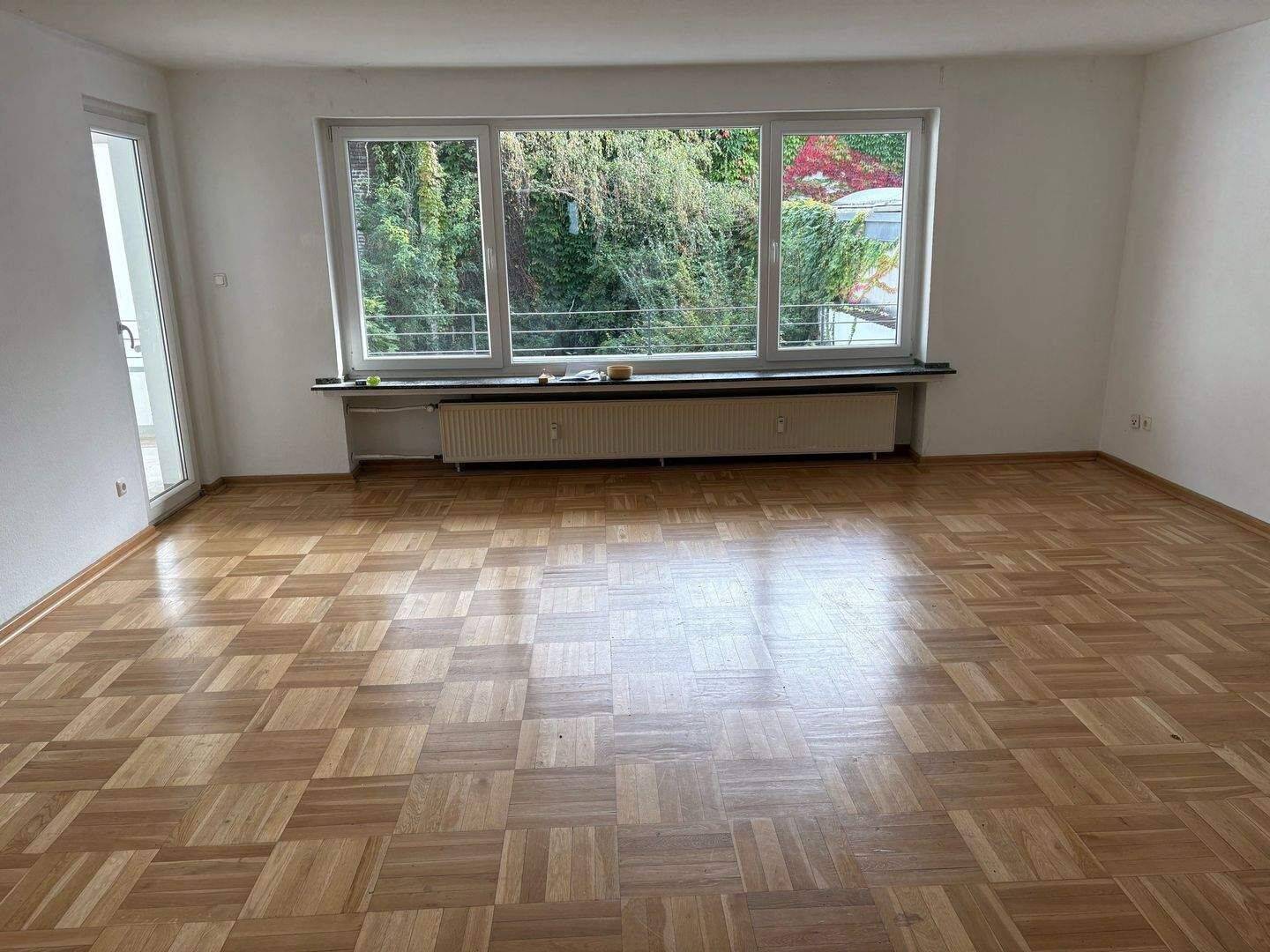Mitten in Düsseldorf – schöne 3 Zimmer mit Garten und Balkon, 40211 Düsseldorf (Pempelfort Stadtmitte)