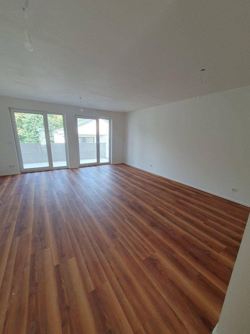 2-Zimmer-Wohnung mit großem Balkon (Erstbezug, Neubau 2026, Luftwärmepumpe A+, kein Gas, kein Öl), 85614 Kirchseeon