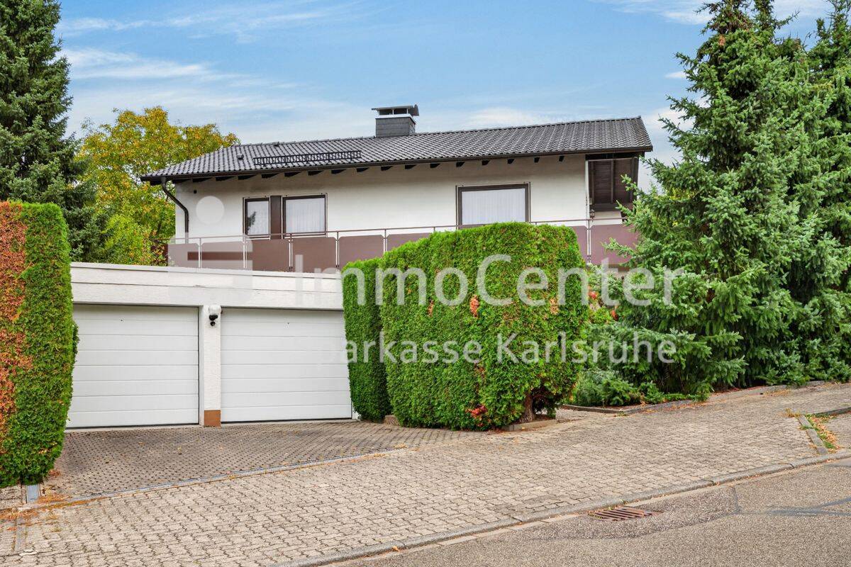 Viel Platz zum Leben. Viel Raum für Ideen. Ihr Familiendomizil in Grünwettersbach, 76228 Karlsruhe