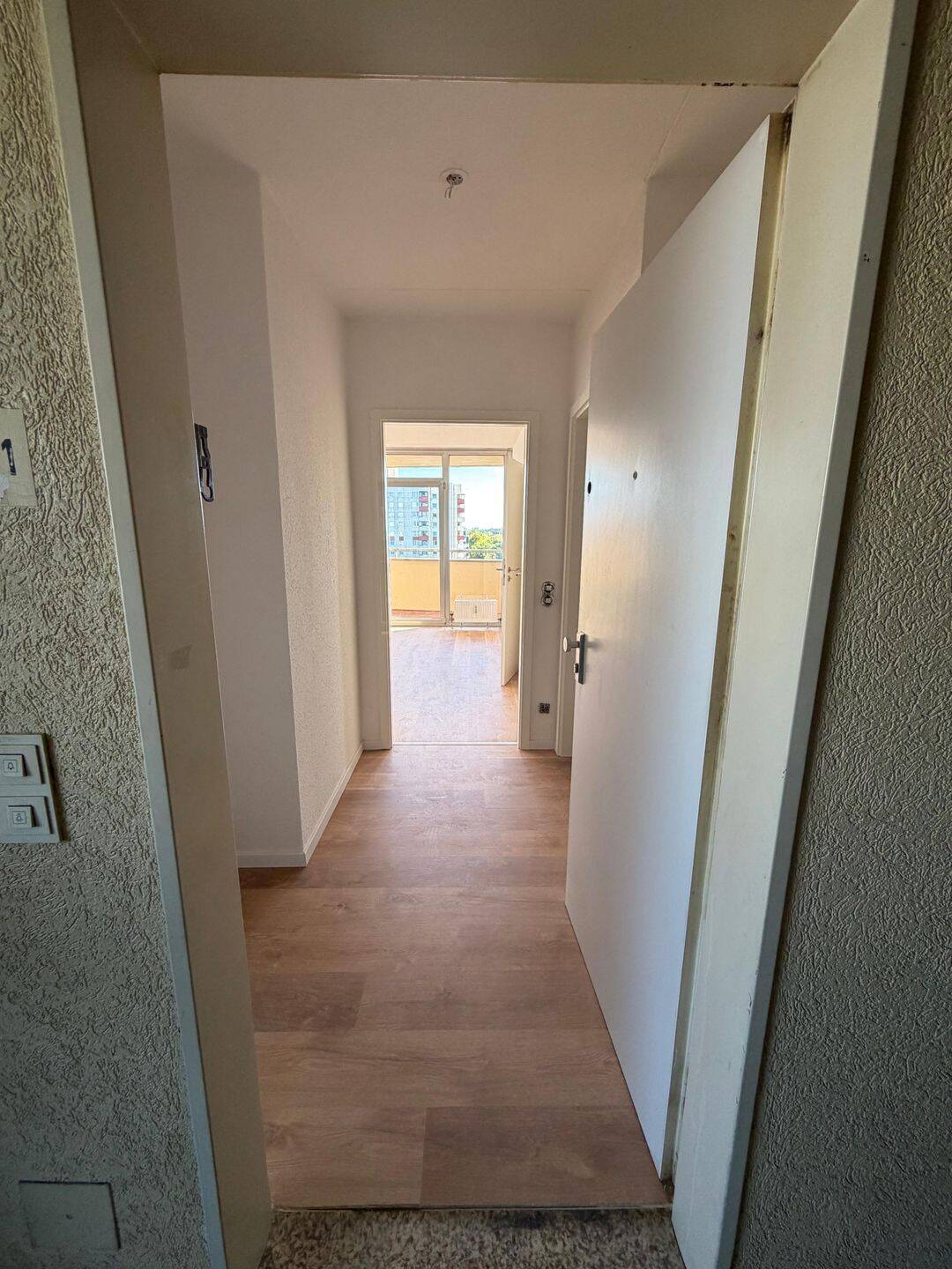 Moderne 1-Zimmer-Wohnung in Chorweiler, Köln, 50765 Köln (Chorweiler Blumenberg Esch Esch/Auweiler Volkhoven/Weiler)