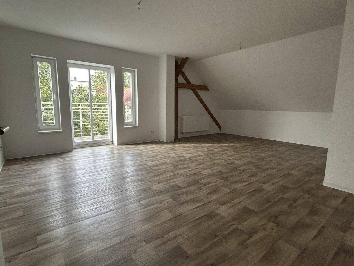 Hochwertige 5R-Wohnung mit Balkon in einer Stadtvilla, 39110 Magdeburg (Diesdorf Stadtfeld West)