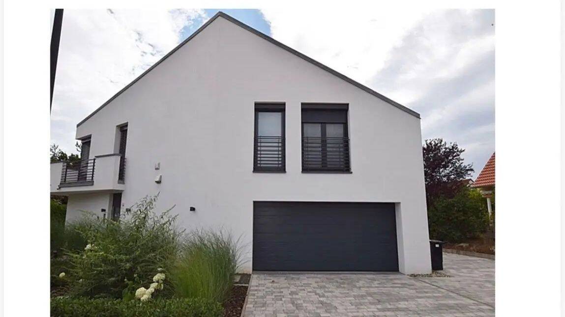 Haus, 7 Zimmer, 247 m², in Stegaurach, 96135 Stegaurach