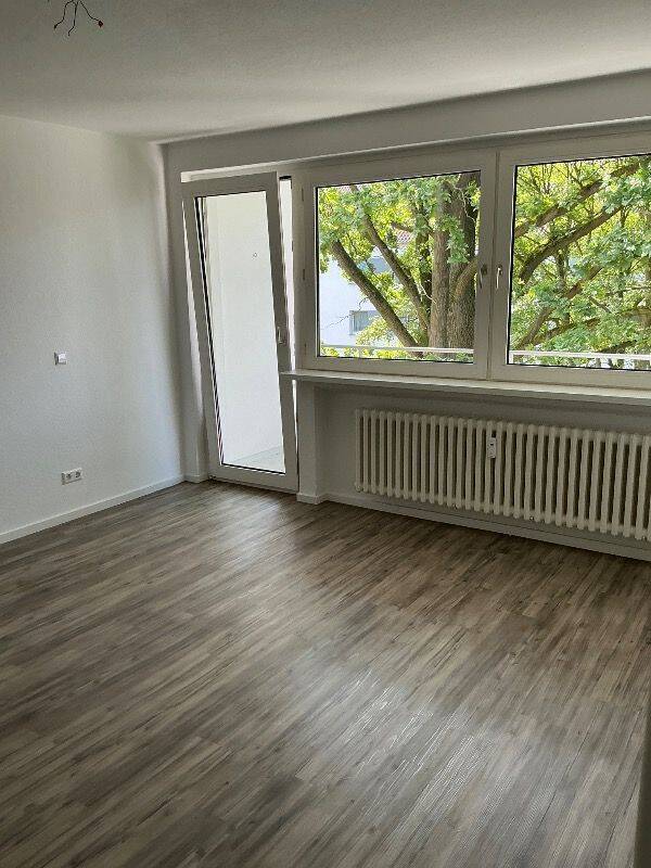 Charmante 2-Zimmerwohnung mit Balkon und modernen Innenausstattung in Stöcken!, 30419 Hannover