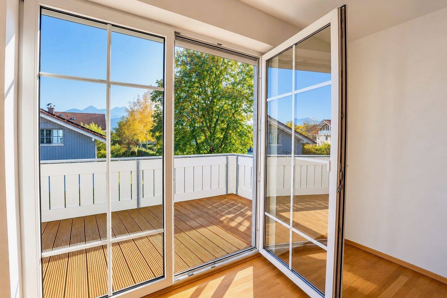 Lichtdurchflutete 2-Zimmer-Wohnung mit großzügigem Balkon und Bergblick in Bernau am Chiemsee, 83233 Bernau a. Chiemsee (Bernau)