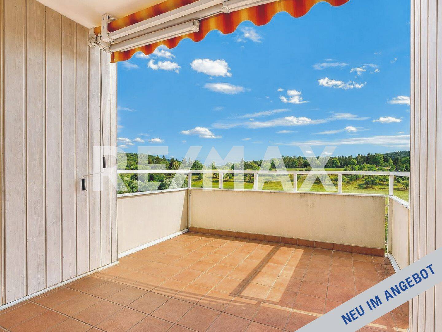 RE/MAX: Penthouse-Feeling! Großzügig geschnittene 5-Zi.ETW in beliebter Wohnlage, 78532 Tuttlingen