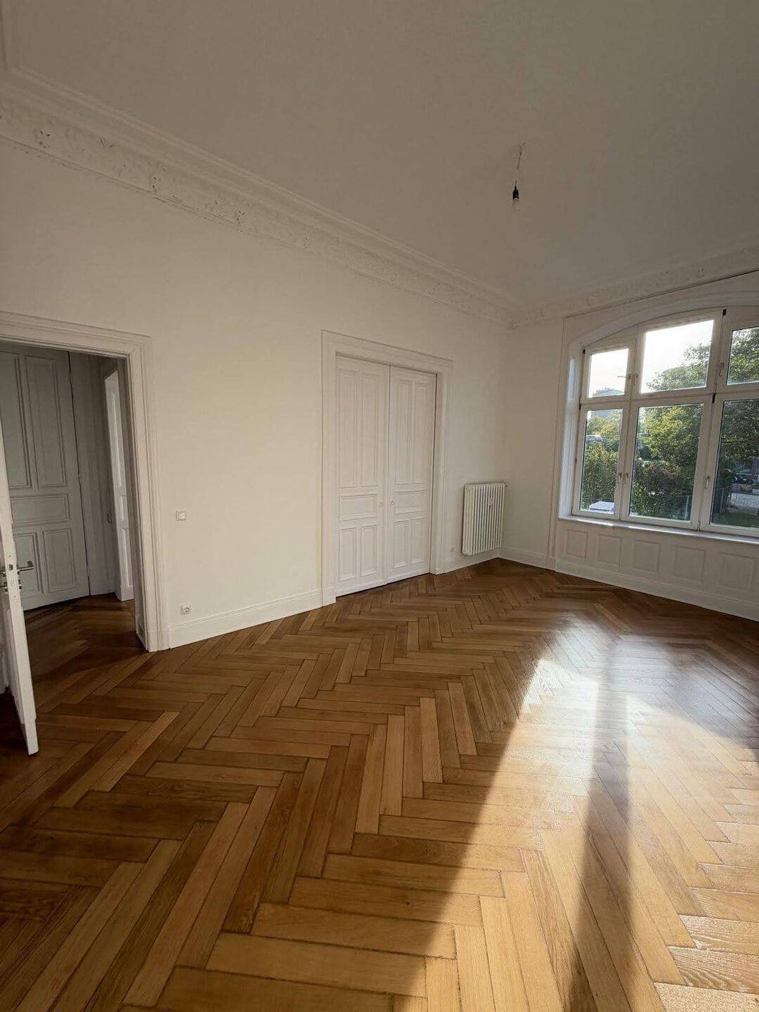Sanierte 6-Zimmer Wohnung zentral in Hamburg!, 20097 Hamburg (Mitte Hamm Hammerbrook Sankt Georg)
