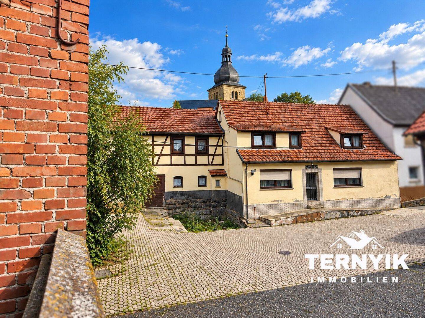 Haus statt Wohnung! Viel Platz, Scheune und Garage für nur 88.000 €! Landleben u. Werkstatt möglich!, 96176 Pfarrweisach