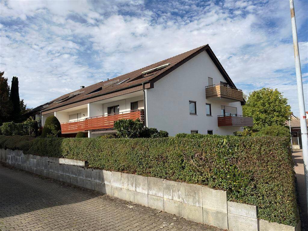 Renovierte 3-Zimmer-DG-Wohnung mit Balkon & Garage, 71543 Wüstenrot